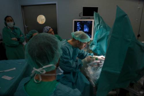 Técnica fusión resonancia magnética y biopsia. Hospital Quirónsalud Barcelona