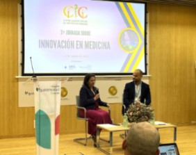 Foto Jornada Colegio Médicos 12 web