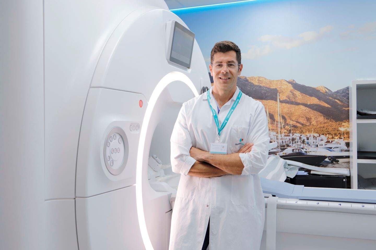 1440-artero-resonancia-quirónsalud-marbella