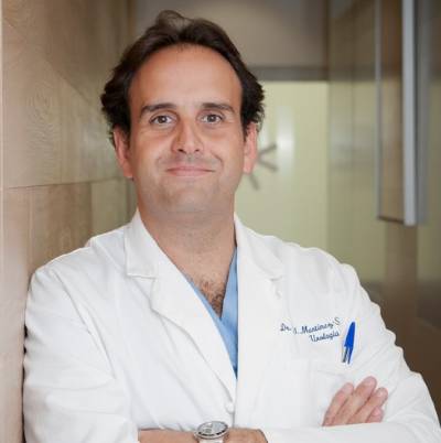 Dr. M. Salamanca