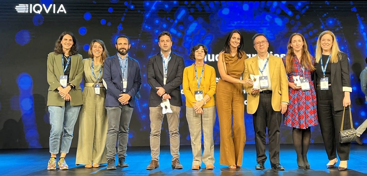 Foto de grupo de los representantes de HUGV asistentes al acto de entrega de los Premios Top 20