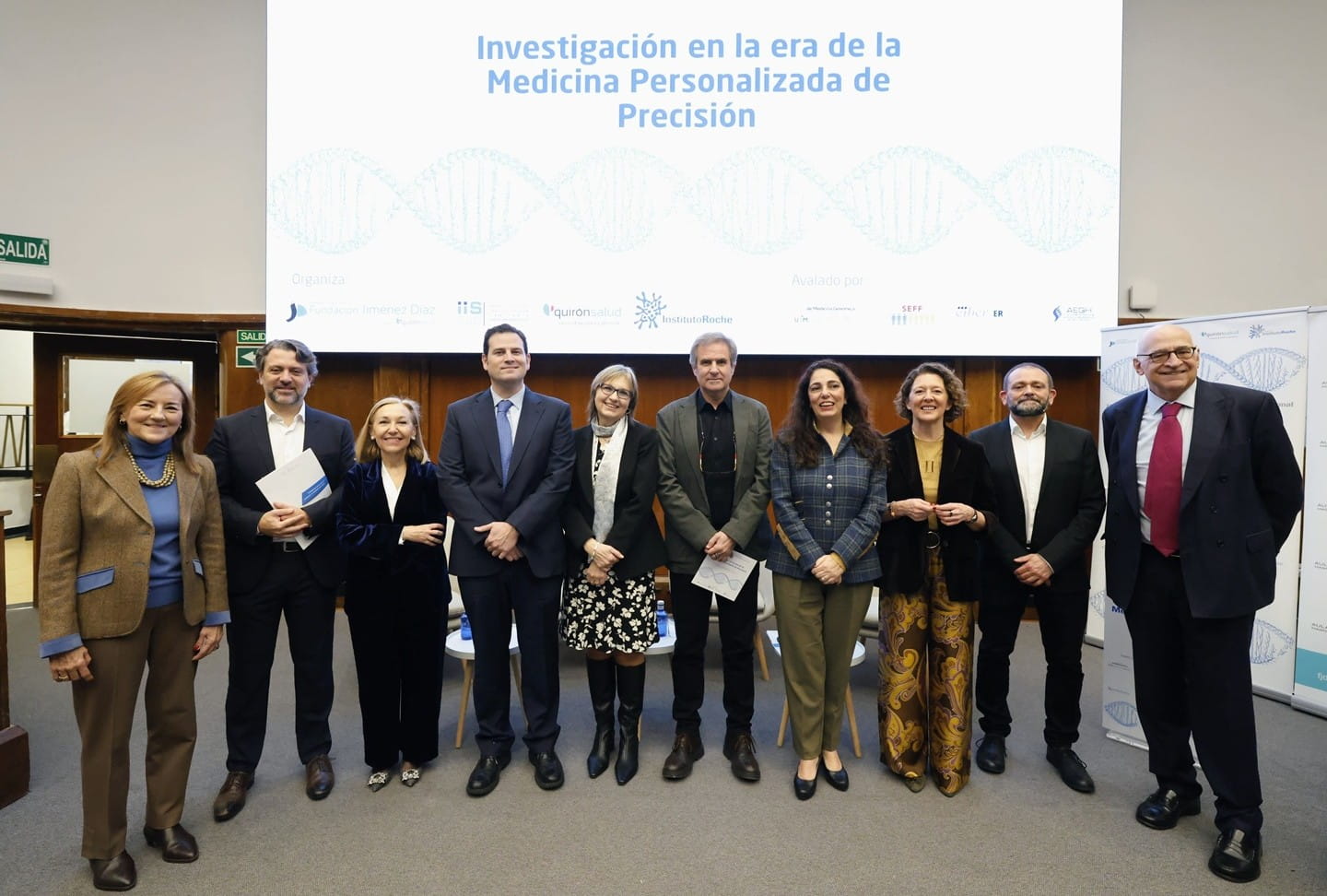 Foto de grupo de organizadores y ponentes de la jornada