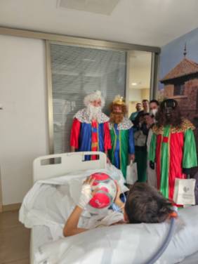 visita reyes niño hospitalizado quironsalud málaga