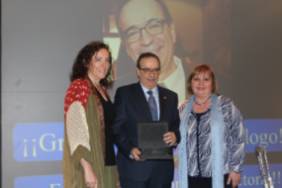 2018 06 18 Momento en el que el Dr- Peces-Barba recoge el premio