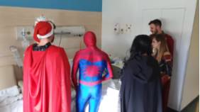 Visita Superheroes Quirónsalud Málaga 15