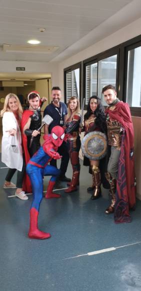 Visita Superheroes Quirónsalud Málaga 21