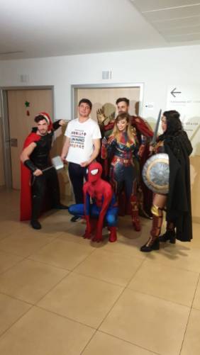 Visita Superheroes Quirónsalud Málaga 22