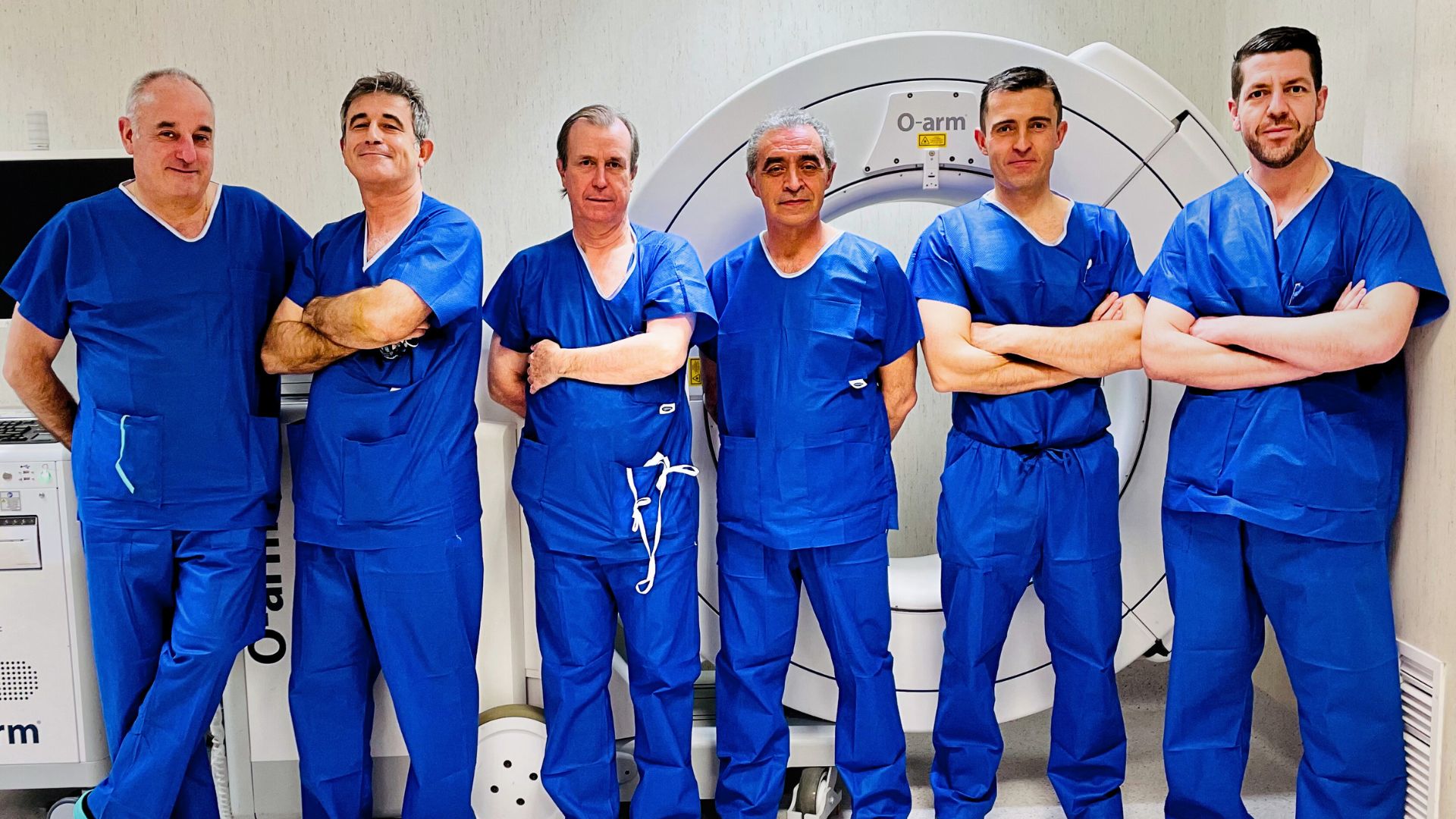 Equipo de cirujanos de la Unidad de Patología Vertebral Ruber Internacional 2022