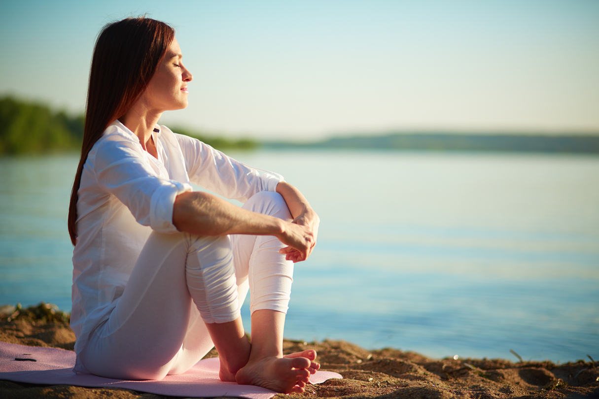relaxed-woman-enjoying-sea (1)
