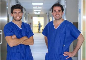 Los Dres. Felipe Salinas y César Casado