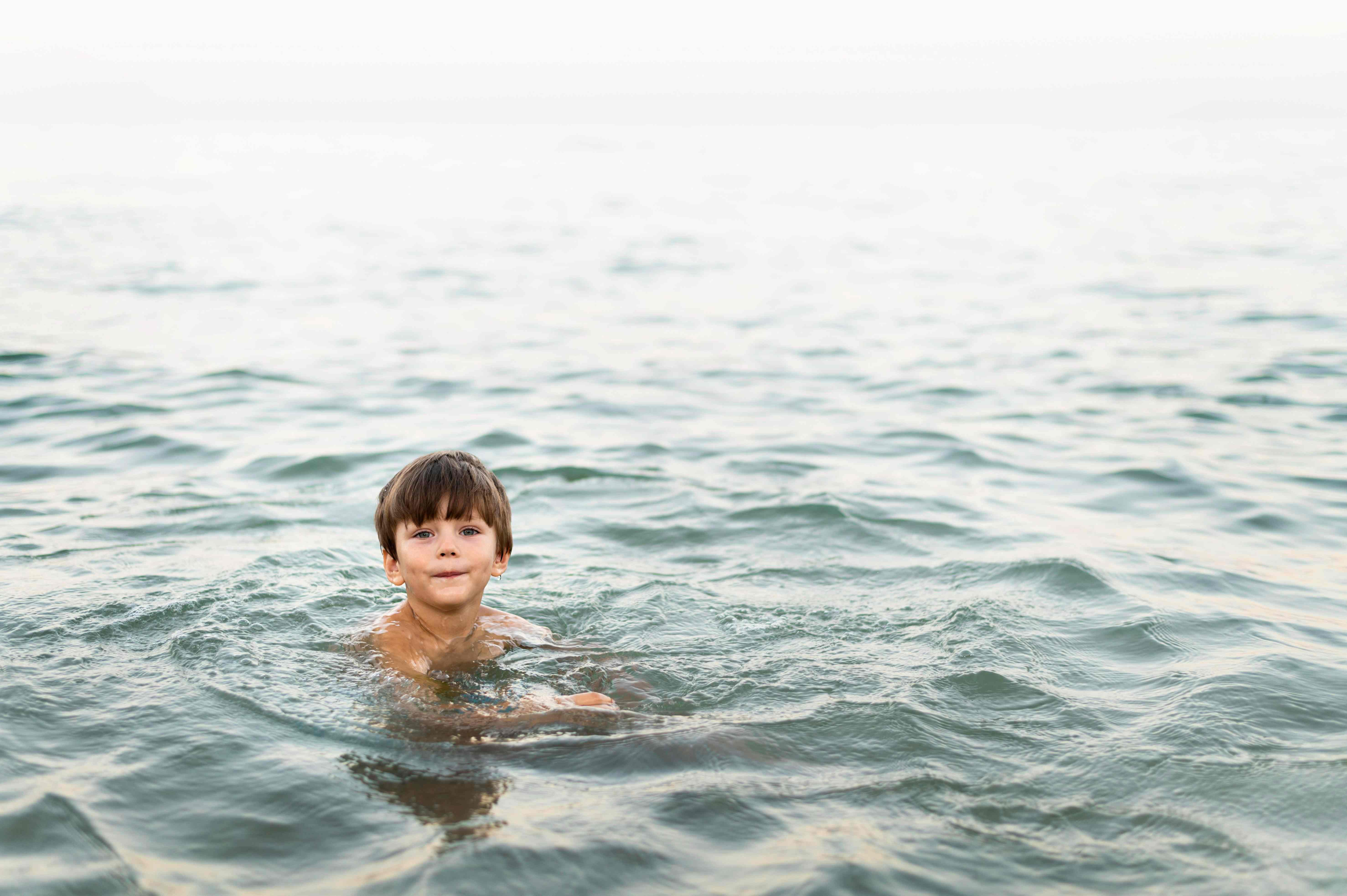 little-kid-posing-sea-compressed (1)