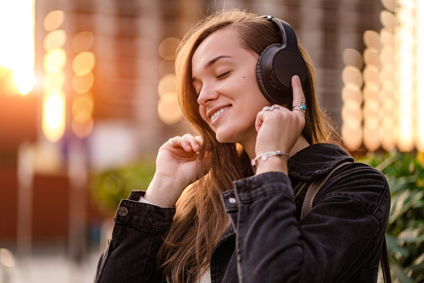 uso auriculares prevencion perdida audicion