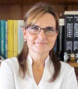Dra. Pilar Cots
