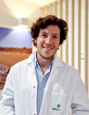 alfonsea-plastica-quironsalud-marbella-perfil