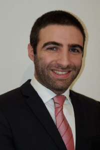 Dr Matías Parreño