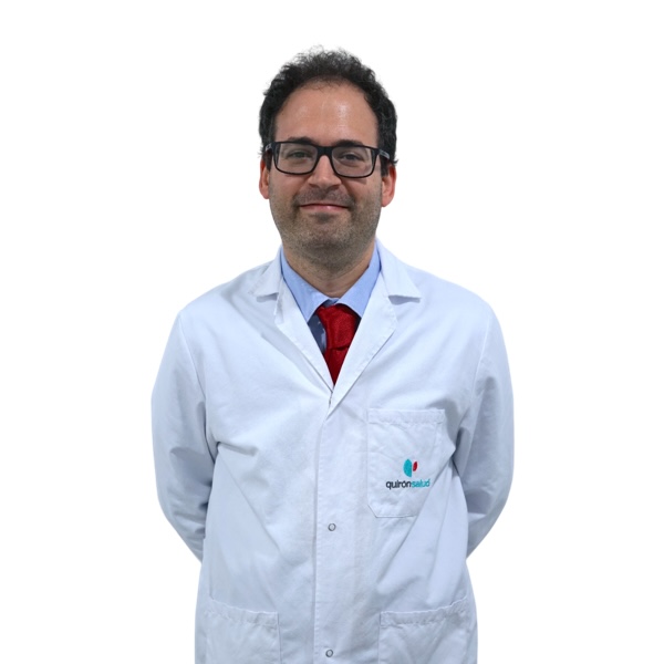 Dr. Oscar Salvador