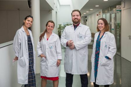 Dra. Marta Yuste - Dra. Mireia Ruiz de Castilla - Dr. Bruce Dos Santos - Dra. Lídia Sánchez