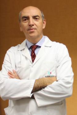 Dr. Carlos Ruiz Escudero