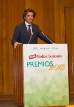 atril Dr. Gonzalo Bartolomé