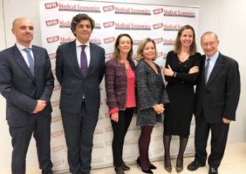 Directivos del Hospital La Luz con el director de New Medical Economics