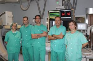 Dres. Juan Benezet-Mazuecos (3º por la izda.) y Jose Manuel Rubio Campal (2º por la dcha.)