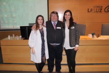 Dra. María Luisa de Mingo, Dr. José Luis Pedreira y Pilar Botella antes de empezar el taller