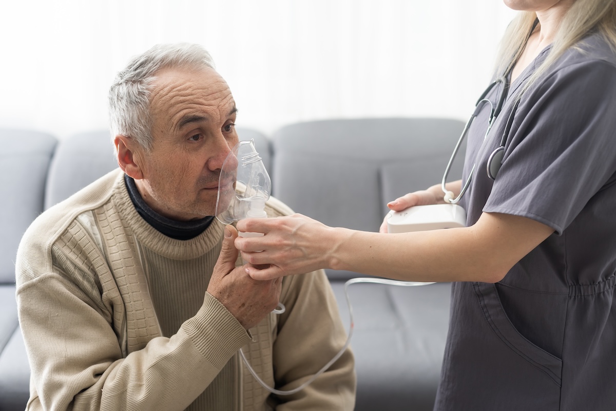 asthma-copd-breath-nebulizer-and-mask-given-by-doc-2023-11-27-05-05-20-utc