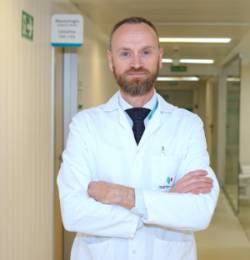 Dr. Tomás Bolivar