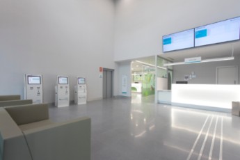 Hall edificio consultas