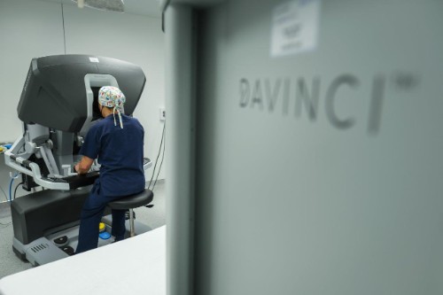 Robot Da Vinci Quirónsalud Tenerife (19)