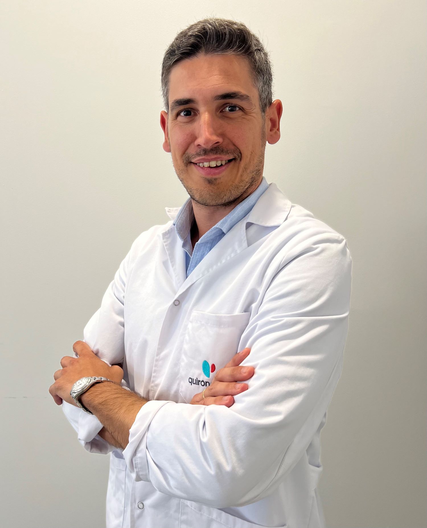 Dr. Manuel León