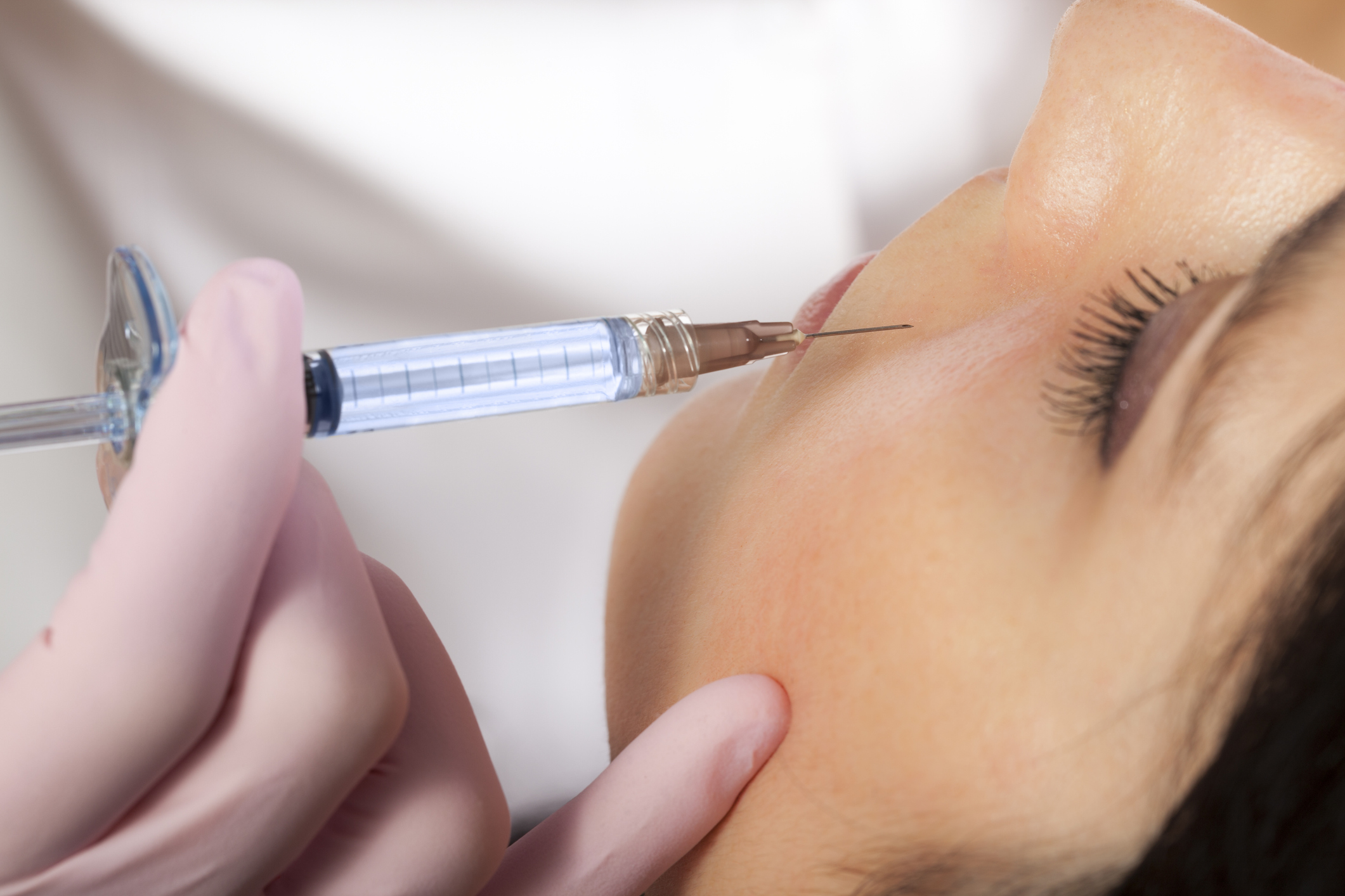 Relleno dérmico con ácido hialurónico (AH) | Blogs Quirónsalud