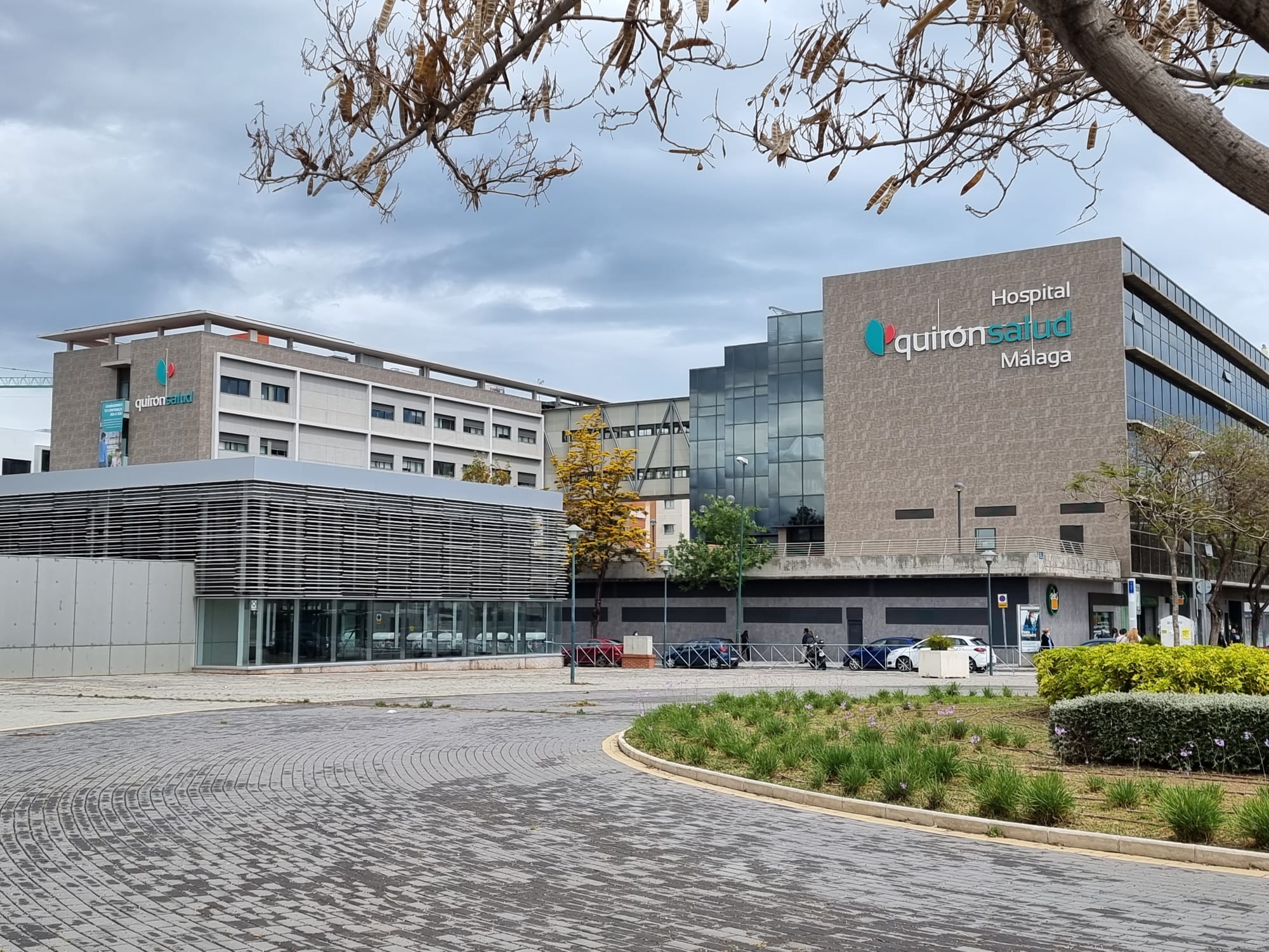 a panoramic image of the quiron hospital in malaga