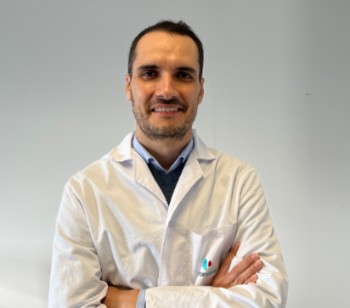 El doctor José Neila, dermatologo de Quironsalud Sagrado Corazon