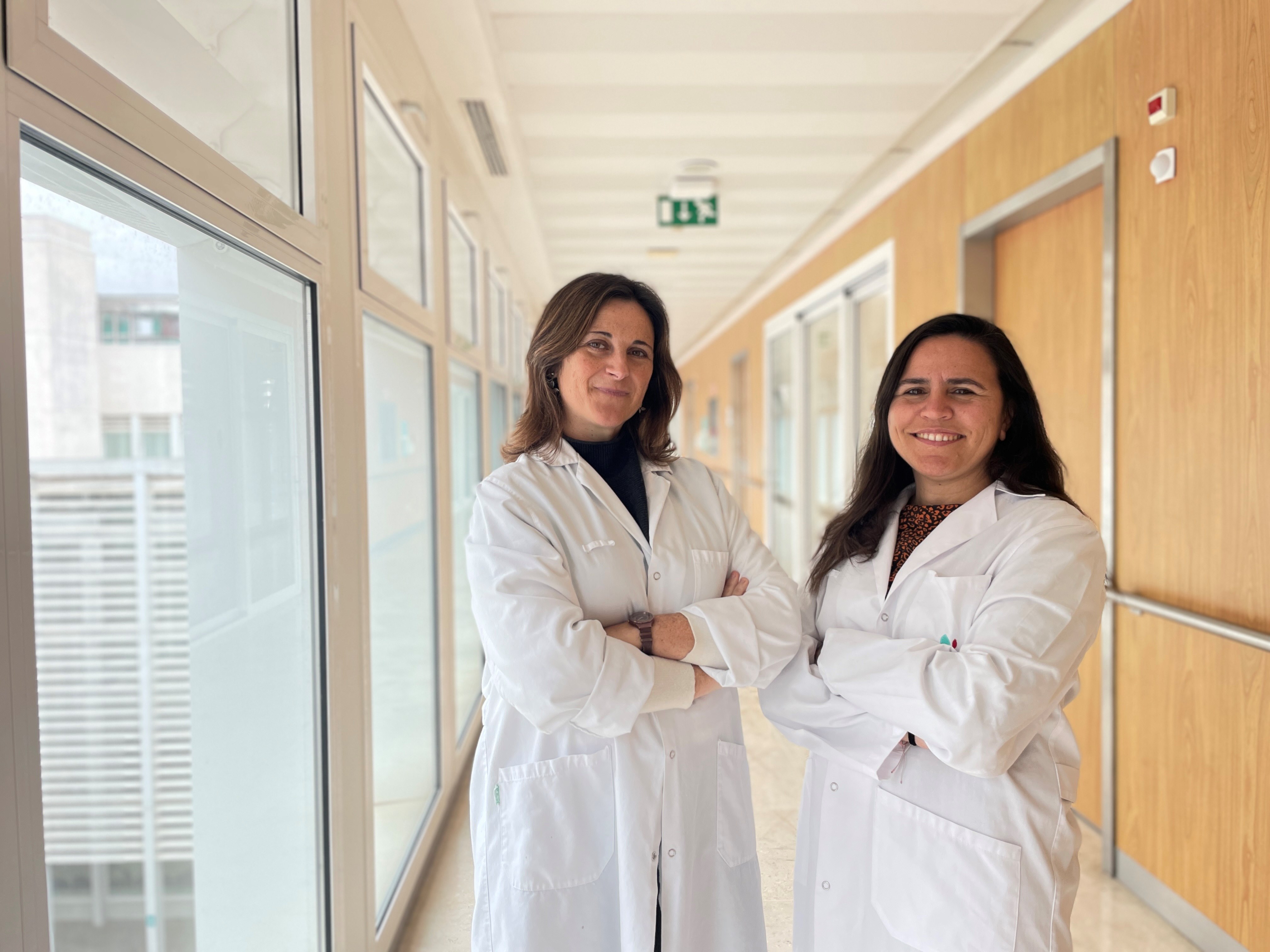 doctoras Pilar Sanjuán y Alba Ginés baja