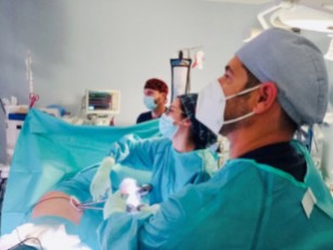Dr. Roberto_Mongil_CIRUGÍA_UNIPORTAL_PULMÓN