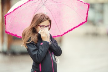 foto alergia primavera tras lluvias