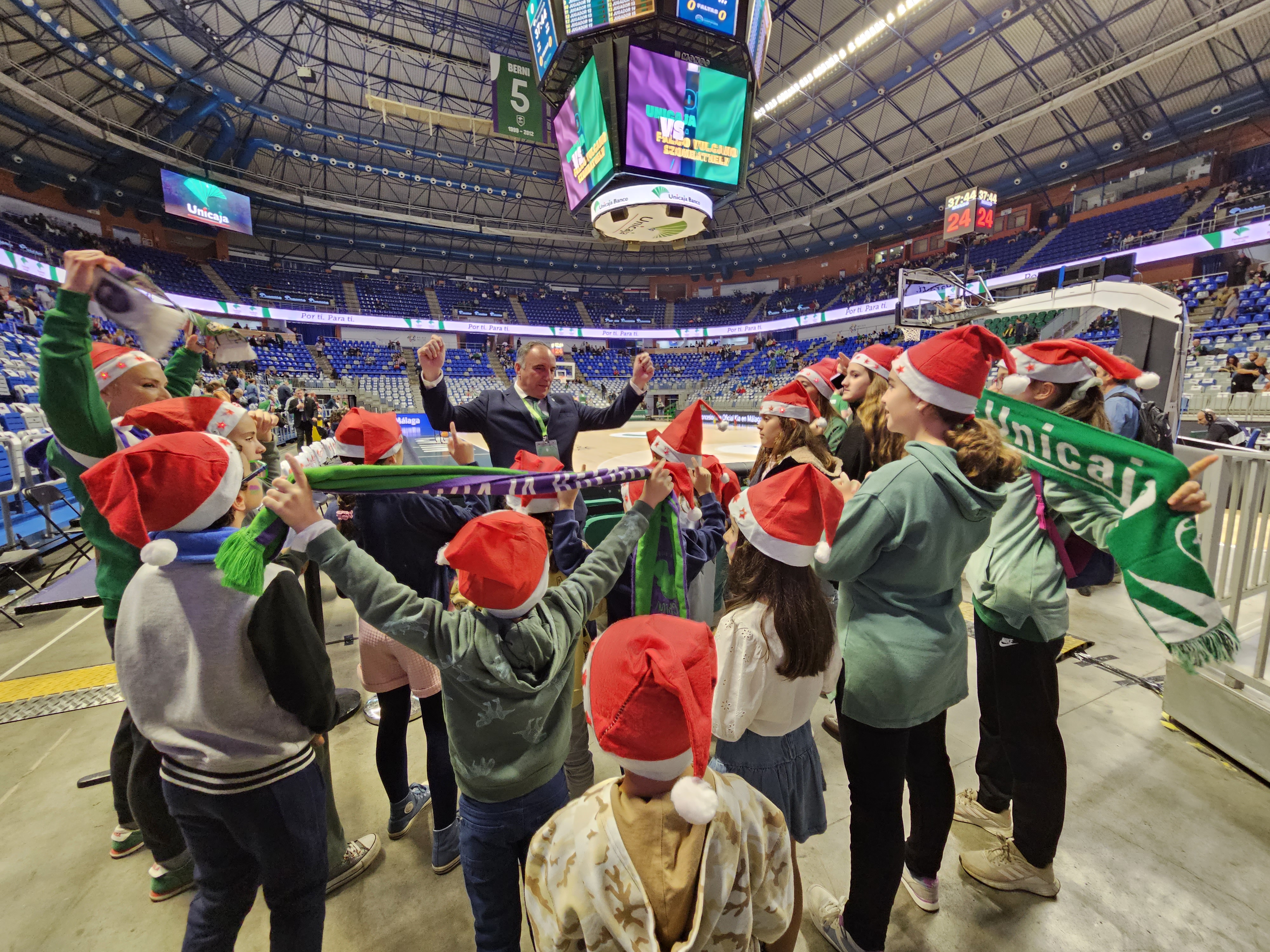 partido Unicaja dedicado visita niños