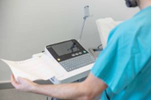 electrocardiograma-cardiologia-quironsalud-marbella-hospital-cardiology