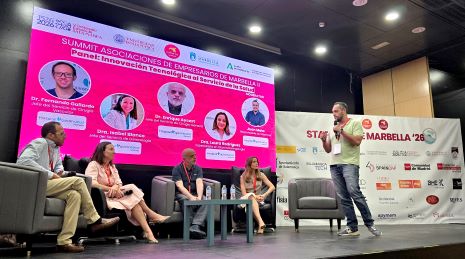 465 Startup-ole marbella-mesa-redonda-quirónsalud5