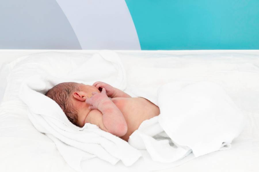 bebe-parto-quironsalud-marbella