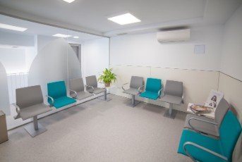 Hospital el Pilar - Grupo Quirónsalud - Sala de espera CCEE Balmes