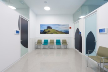 Sala de Espera 2 - Centro Médico Quirónsalud Plaza Euskadi
