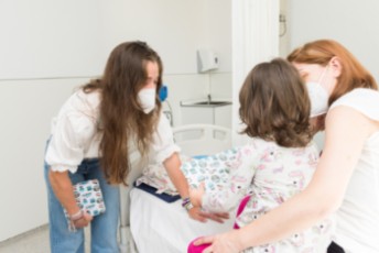 Visita de Marta Ortega a Quirónsalud San José