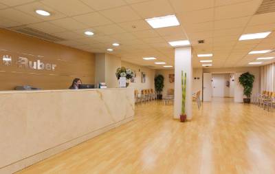 Hospital Ruber Juan Bravo.Recepción