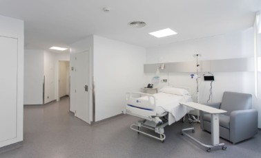 Ruber Juan Bravo 49. Habitación suite