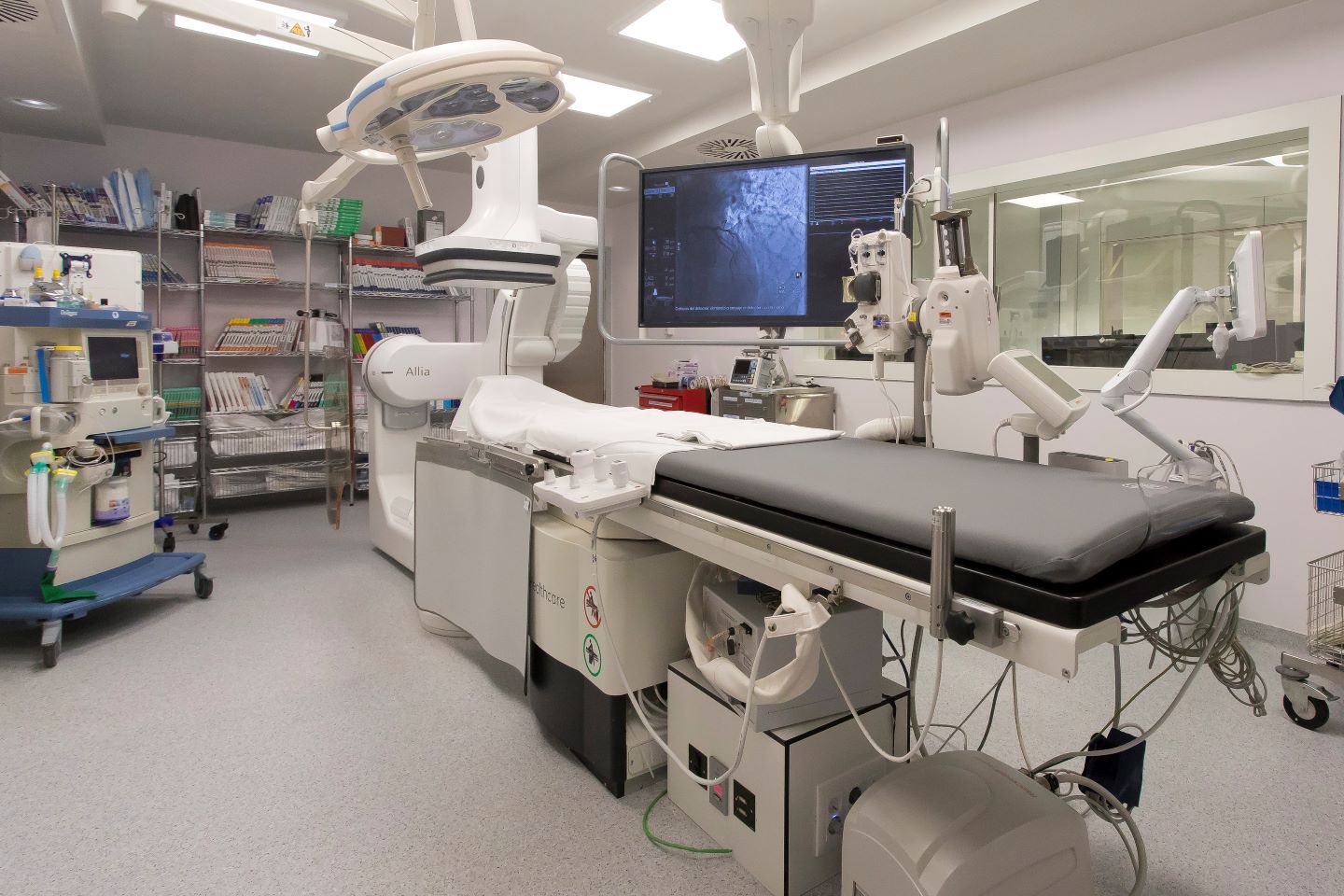 Nueva Sala Hemodinámica_HURJB