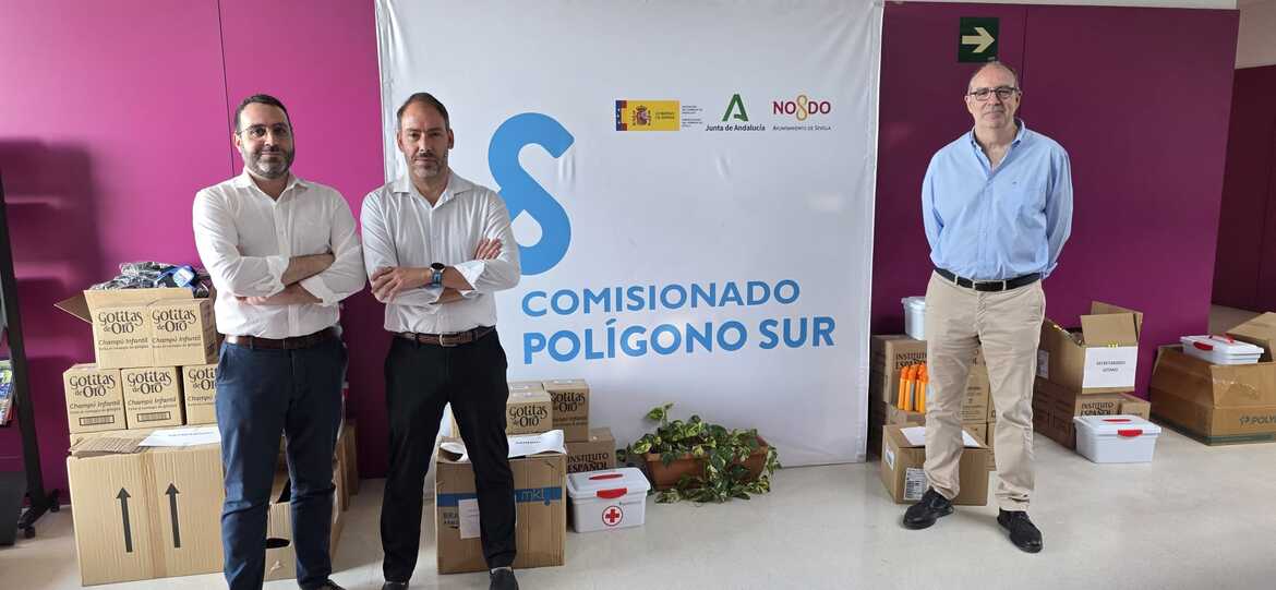 Acto entrega donacion Quironsalud Sagrado Corazón a Escuelas de Verano del Poligono Sur (1)