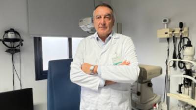 El doctor Francisco Martín Leal, oftalmologo Quironsalud Sagrado Corazon