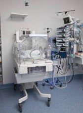 Hospitalización. Unidad de Neonatología. Incubadora